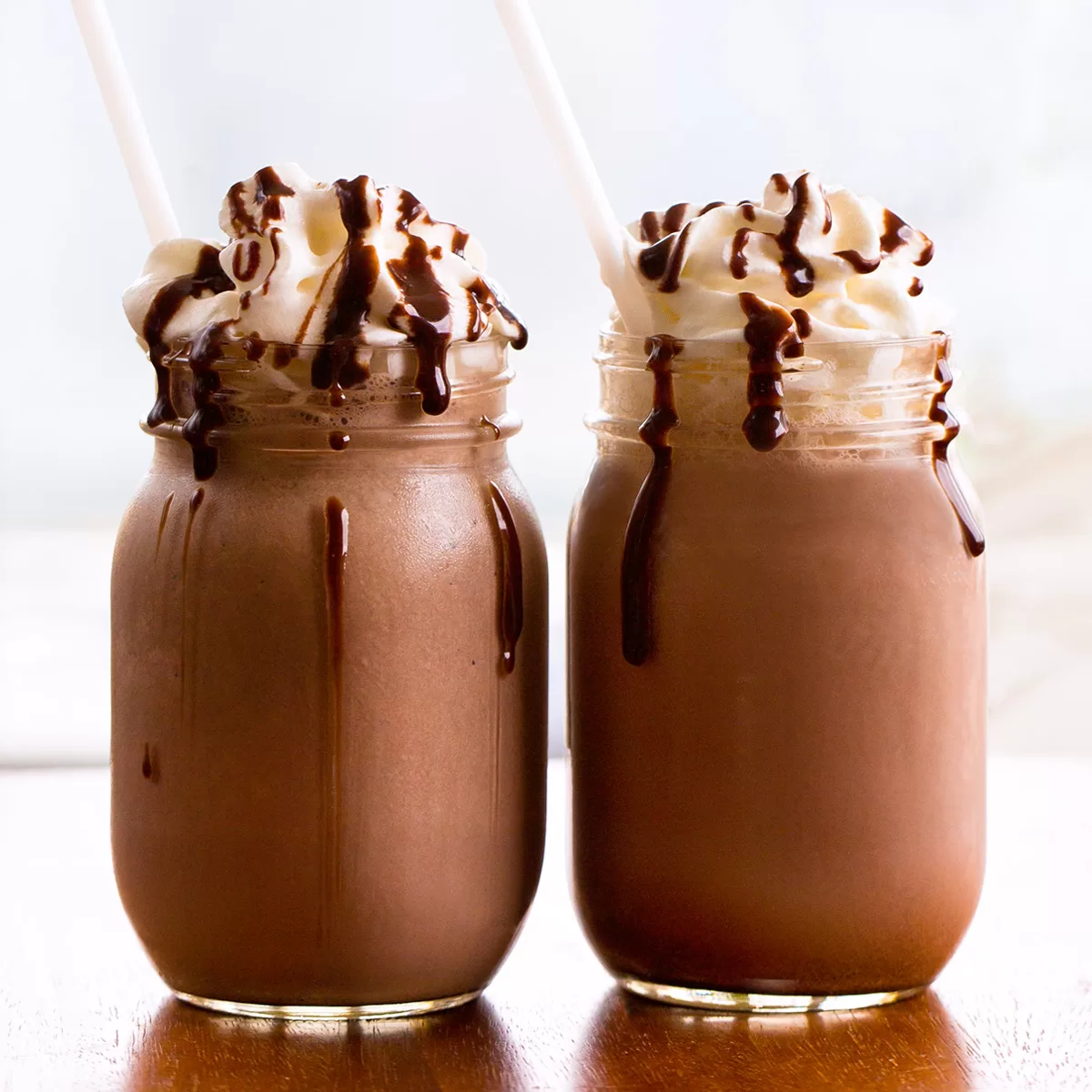 Perfect Chocolate Smoothie: Simple Ingredients, Custom Flavors